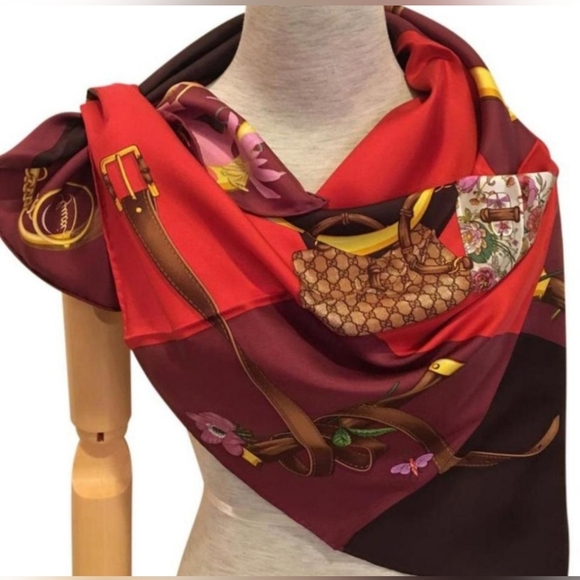 NWT Gucci Silk Scarf with box - Picture 4 of 13